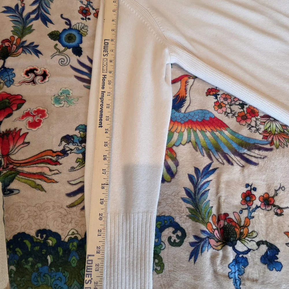 Athleta Alpine Spirit Wrap XL Nwt - Picture 8 of 9